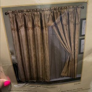 Luxury Jacquard Panel with Attached Valance - 120”X 84” + 18”